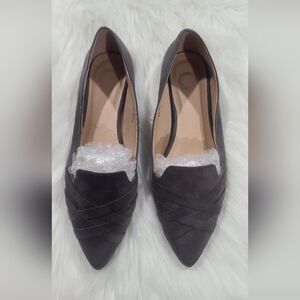 Women's Gray Flats Size 7.5
